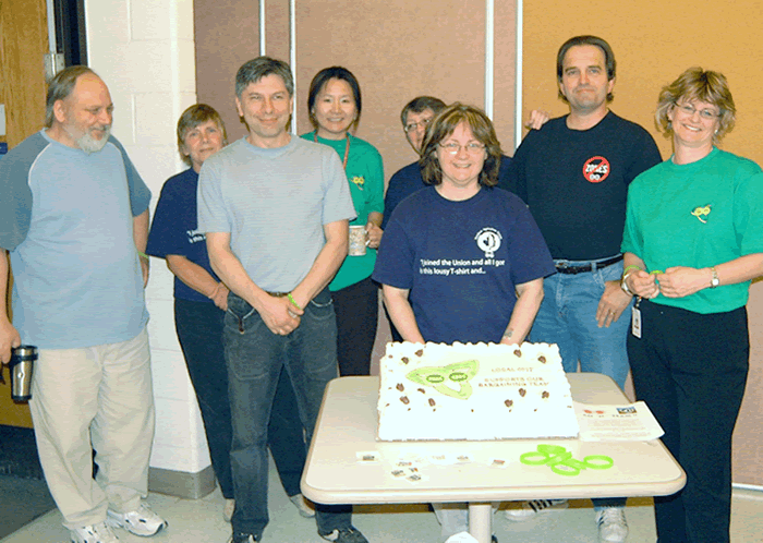 Local 17 members and their special cake
