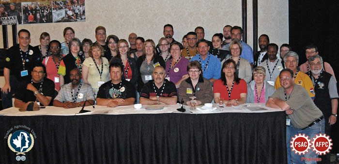 Photo de la délégation du Syndicat de l'Agriculture au Congrès de la région des Prairies de l’AFPC.