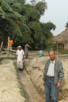 Photo de Harmesh Sidher lors d'une récente visite à Musepur